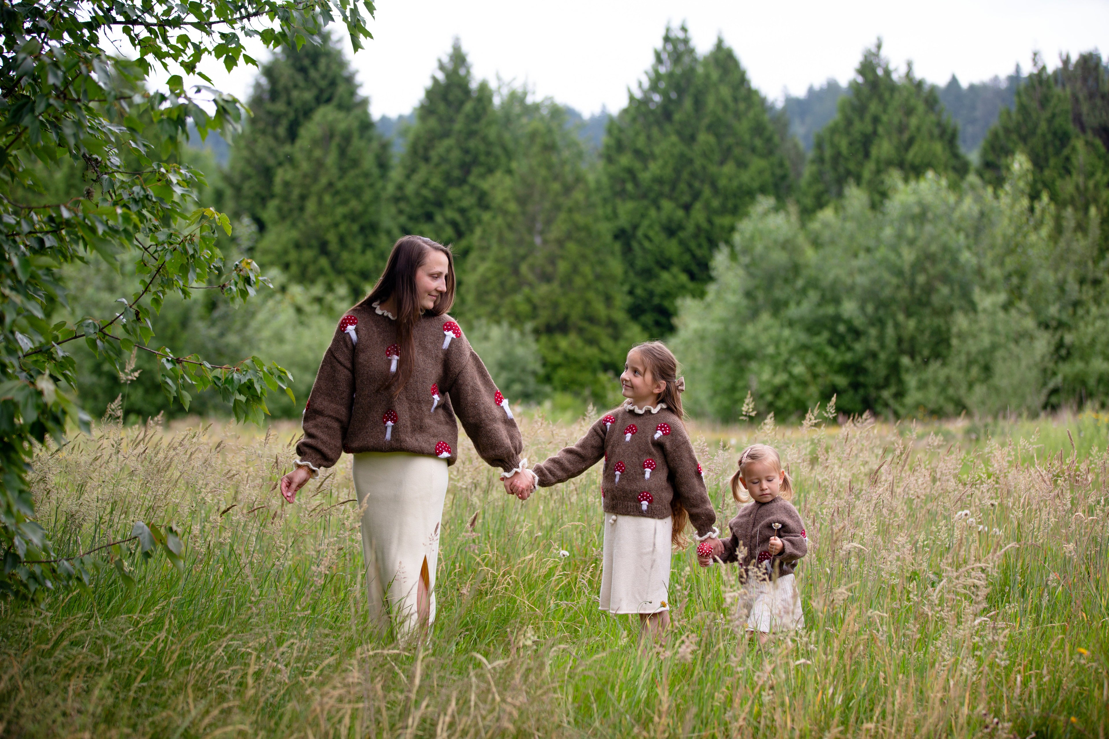 Adult Mushrooms pullover | Brown