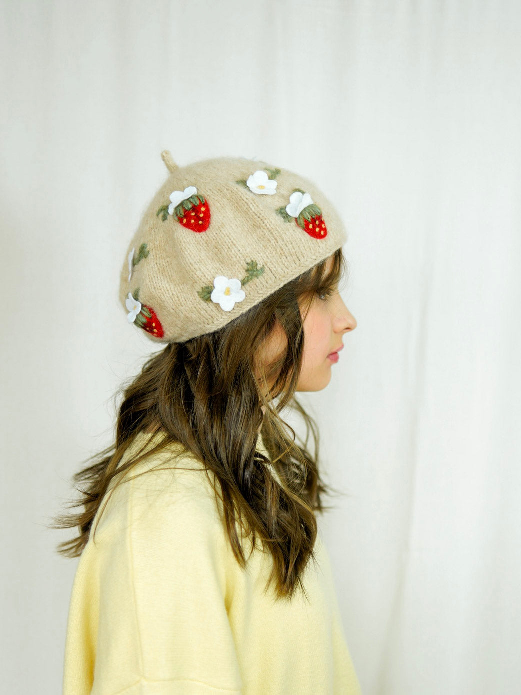 Strawberries Beret | Wheat