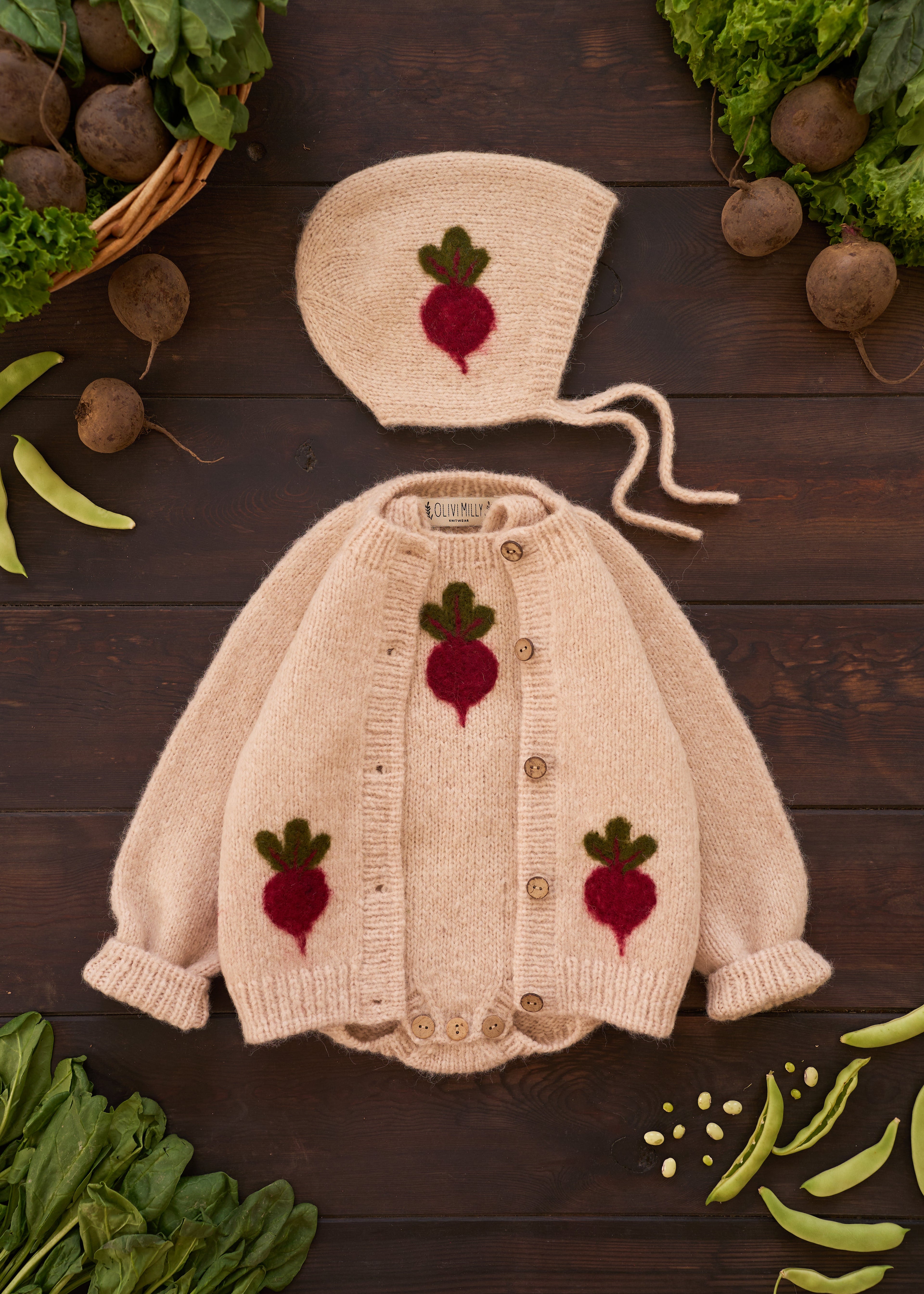 Beet bonnet | Wheat