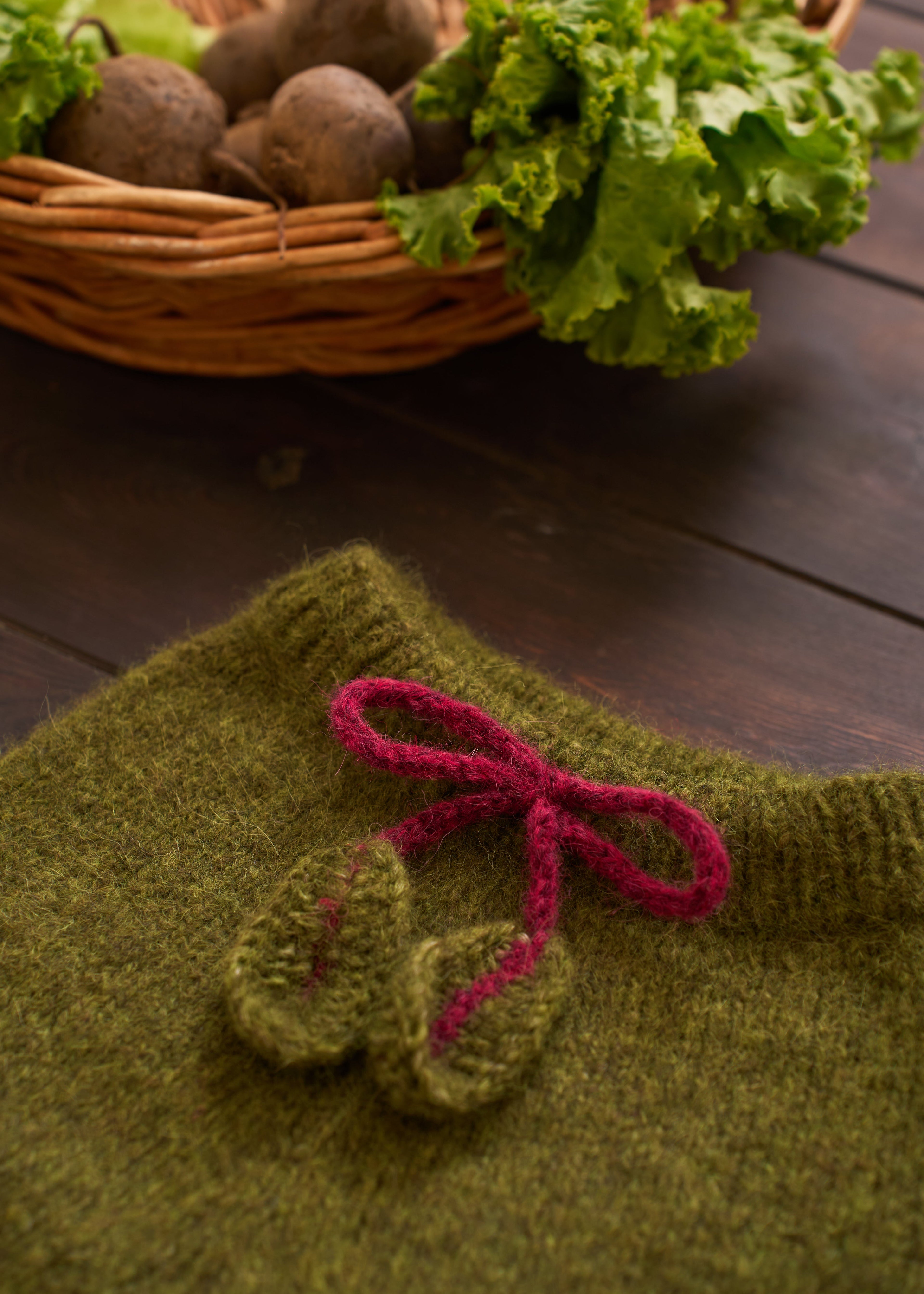 Beet shorts | Forest