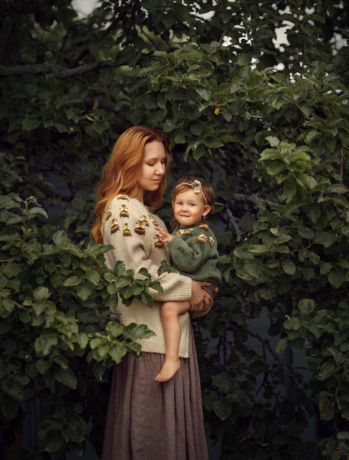 Adult Bee cardigan | Wheat